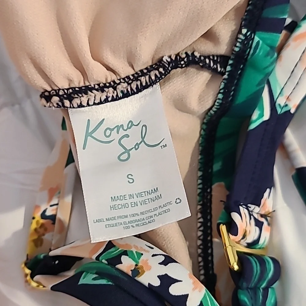 Kona Sol Bikini Top |‎ Size Small​